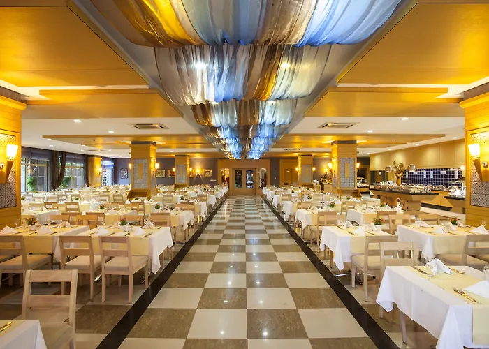מלון Garden 5*