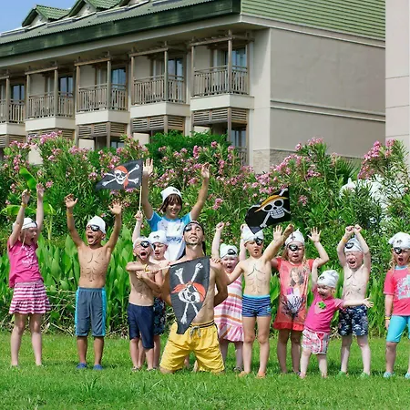 Garden Hotel Side